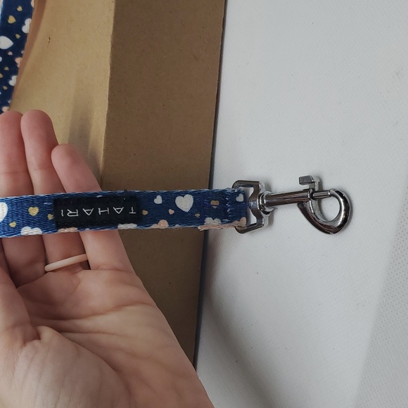 Tahari Dog Leash in Size Small - Picture 2 of 5